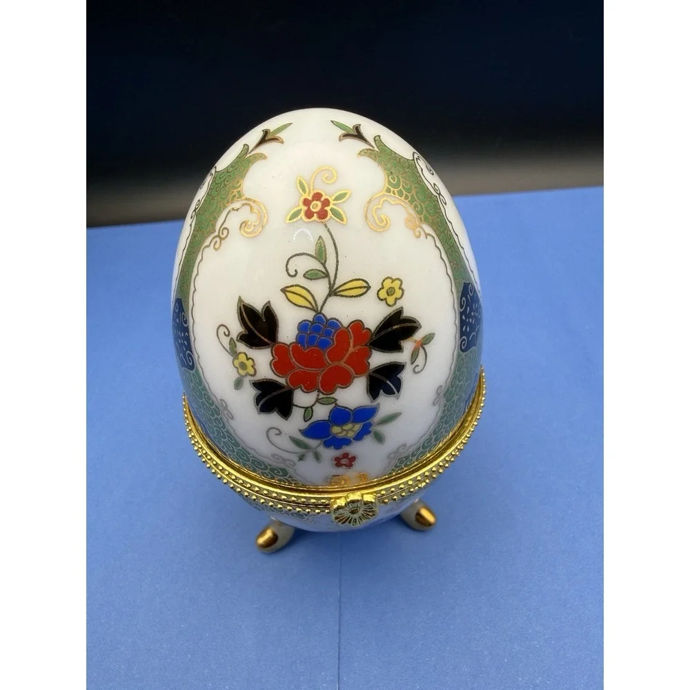 Vintage Porcelain Hinged Footed Egg Shaped Trinket Box Floral Gold Trim Snap